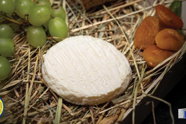 La Commission accorde au fromage français Pérail le statut d’Indication Géographique Protégée